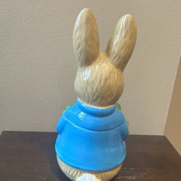 Beatrix Potter Bunny Rabbit With Carrots Cookie Jar Easter Gift Ceramic - Picture 4 of 4